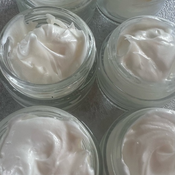 Skin Soothing Beef Tallow Balm - Picture 5 of 7